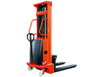 國(guó)產(chǎn)CTD1533半電動(dòng)堆高車的性能介紹,半自動(dòng)液壓堆高車多少錢